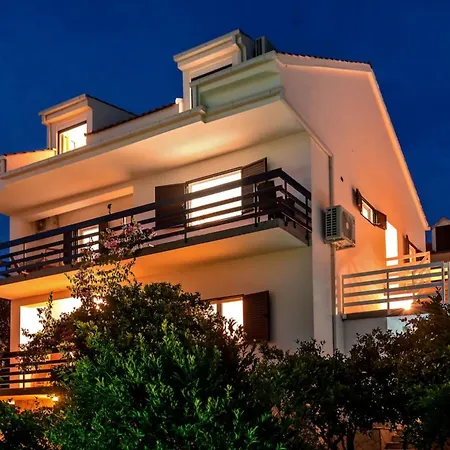 別荘 Modern House Private Pool & Jacuzzi
