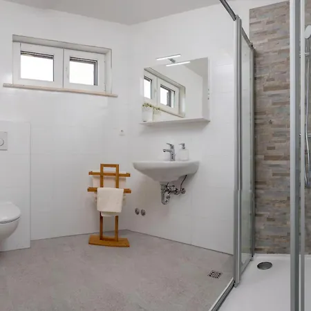 別荘 Modern House Private Pool & Jacuzzi スプリト